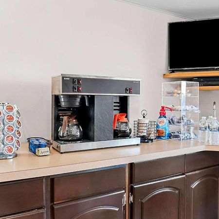 Rodeway Inn & Suites Saginaw Εξωτερικό φωτογραφία