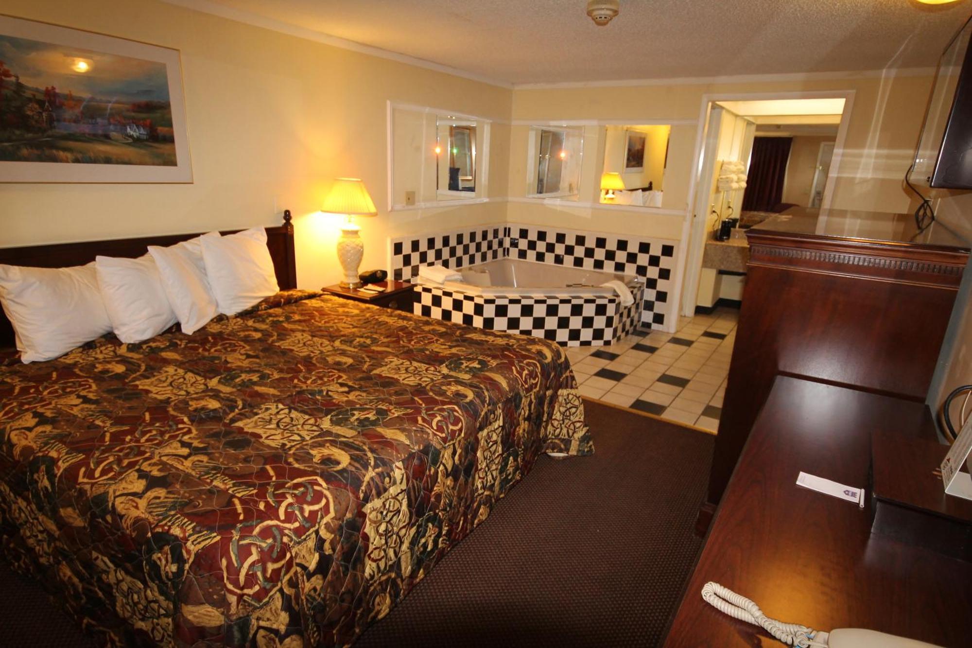 Rodeway Inn & Suites Saginaw Δωμάτιο φωτογραφία
