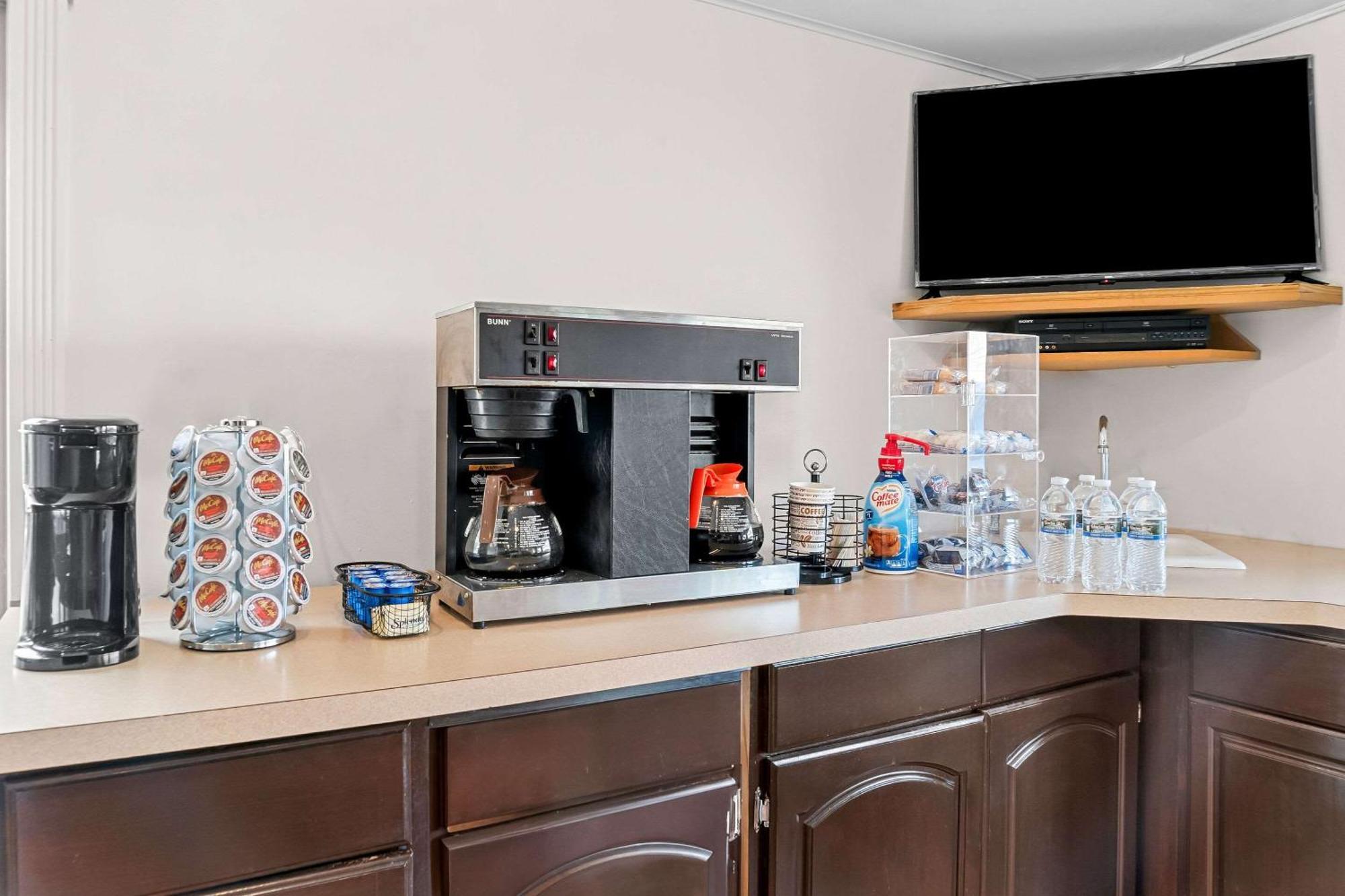 Rodeway Inn & Suites Saginaw Εξωτερικό φωτογραφία