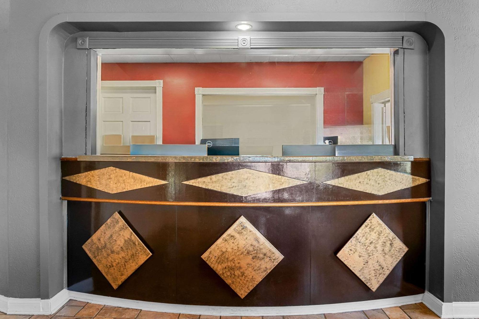 Rodeway Inn & Suites Saginaw Εξωτερικό φωτογραφία